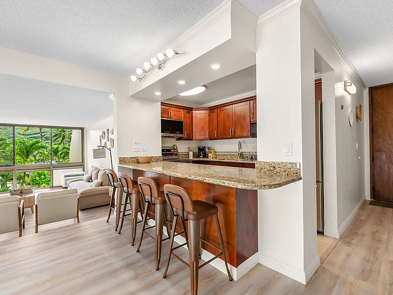 521 Hahaione St #2/2L — Photo 21