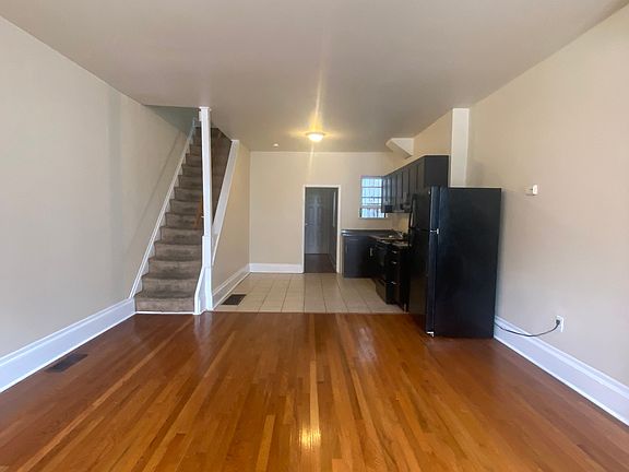 3rd image of 327 N Wiota St