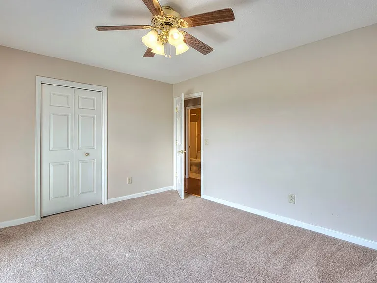 6435 Montpelier Ln — Photo 38