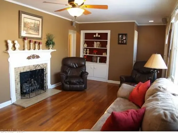 115 Robinson Dr, Newport News, VA 23601