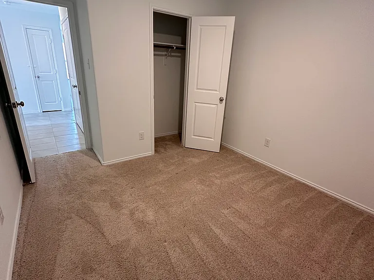 8408 Hollow Bend St — Photo 6