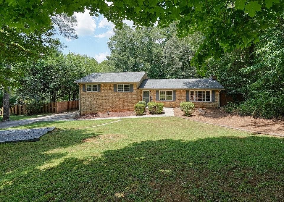 1st image of 336 Stockwood Dr