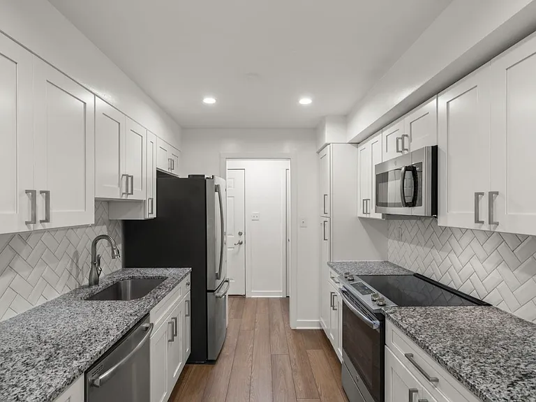 3334 Spring Ln #B42 — Photo 6