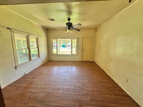 3rd image of 717 E Normal St