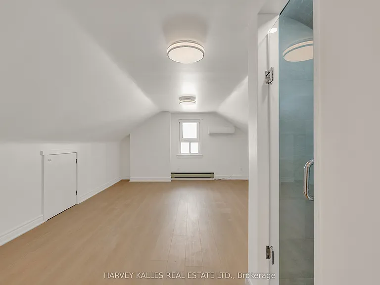 106 Florence Ave — Photo 14
