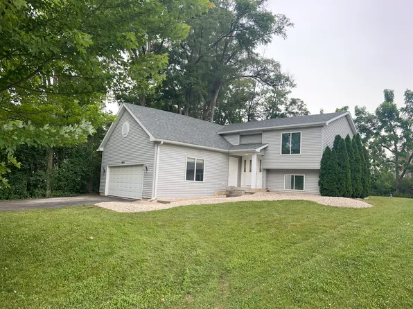 9819 271st Ave, Trevor, WI 53179