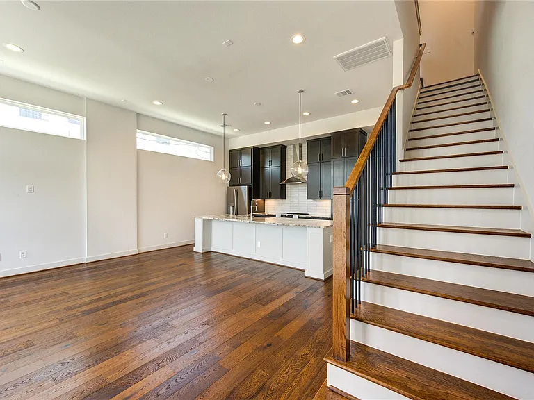 2418 Gray St — Photo 16