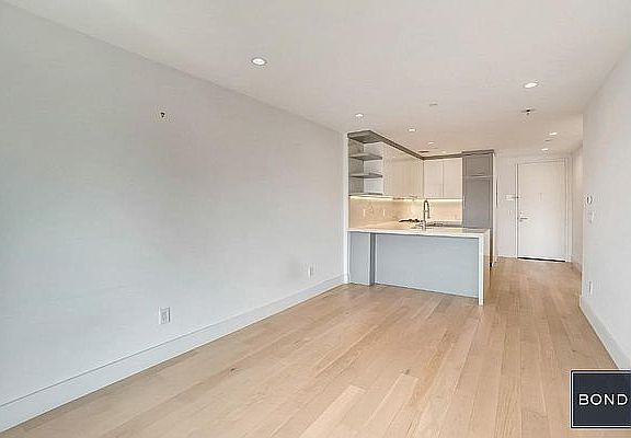 4th image of 1107 Welling Ct APT 5E