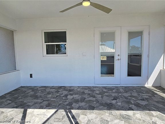 3rd image of 307 Howey Rd