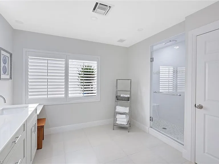 714 Reef Point Cir — Photo 17