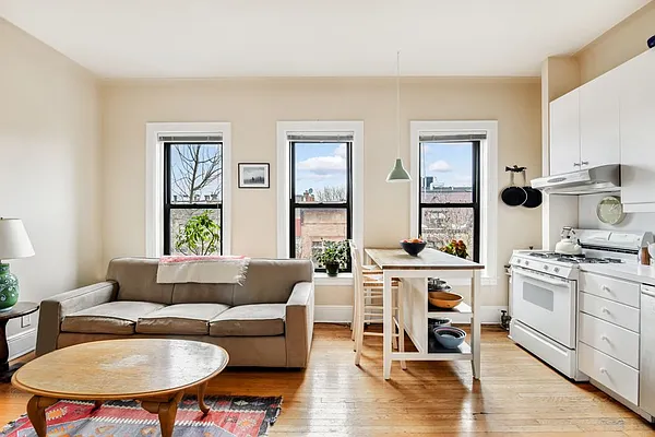 Rented by Compass | media 19