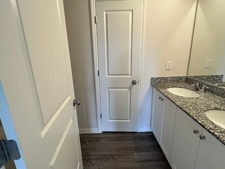 9114 Aegean Cir — Photo 15