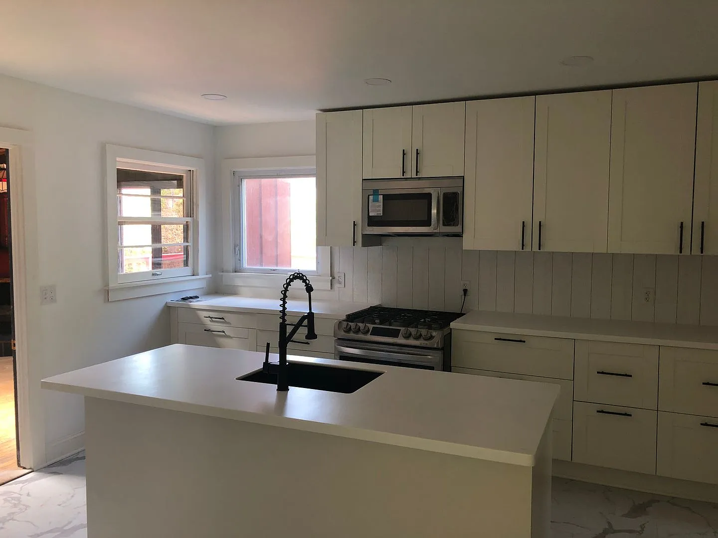 Beautiful Home along Lake Michigan! — Photo 4