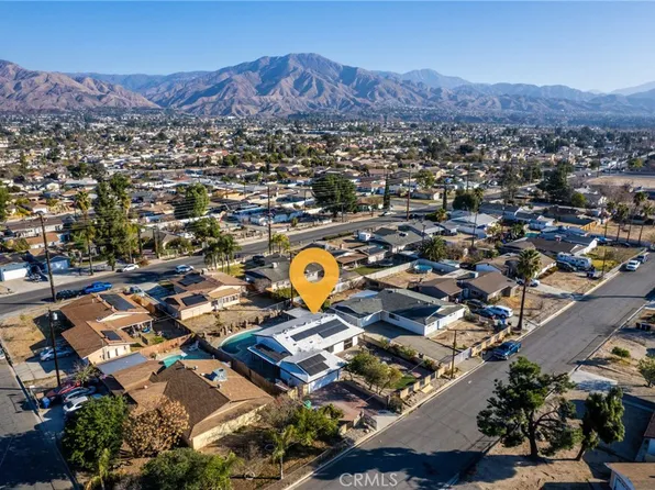 27146 Hibiscus St, Highland, CA 92346