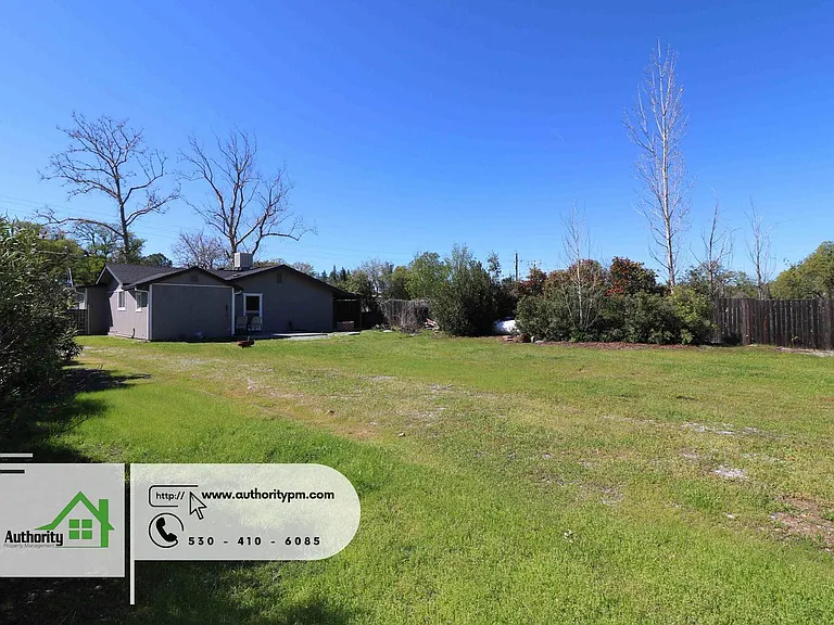 3457 Charles St — Photo 25