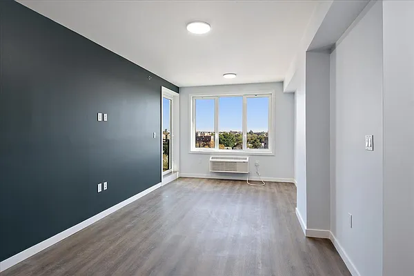 Rented by Elmekies Equities | media 2