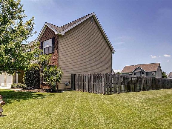 2nd image of 37110 Agnes Webb Ave