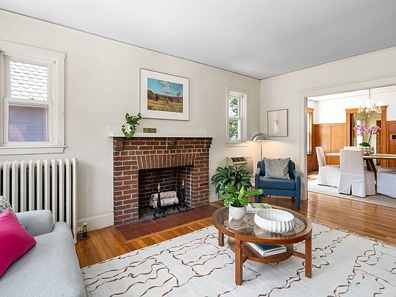 3rd image of 36 Lexington Ave #2