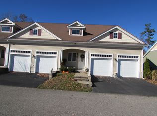 8 Cranberry Ln, Middleton, MA 01949