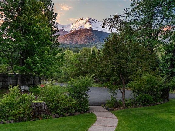 2nd image of 821 Rockfellow Dr