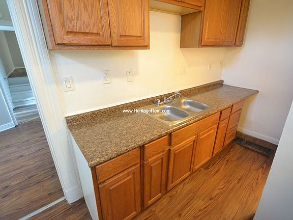 4th image of 2810 Maryland Ave