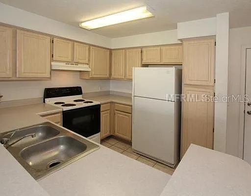 14037 Fairway Island Dr #234 — Photo 5