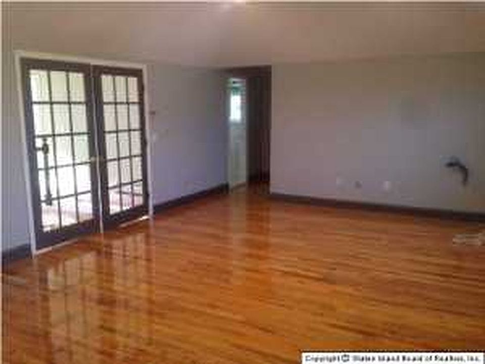 1st image of 23 Wagner St