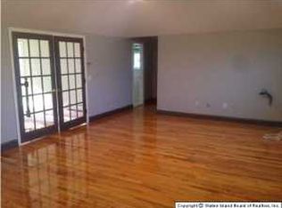 23 Wagner St, Staten Island, NY 10305