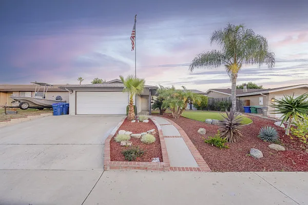 9339 Cadorette Ave — Photo 3