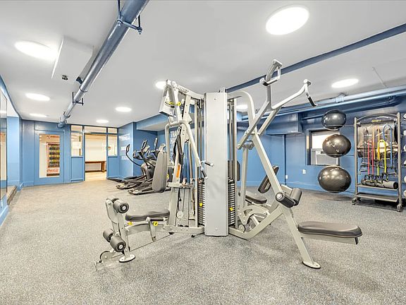 5th image of 243 W 63rd St APT 4D