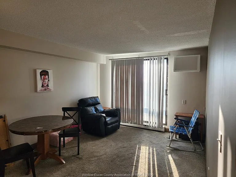 150 Park St W #2515 — Photo 5