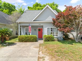 210 Wildflower Ln, Pensacola, FL 32514