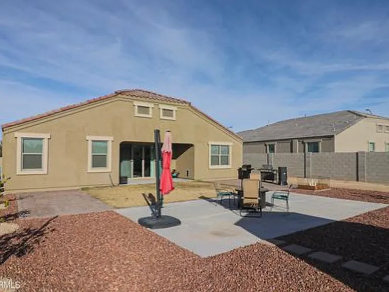 3607 N Brooklyn Dr — Photo 5
