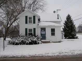 103 W 1st St, Pecatonica, IL 61063