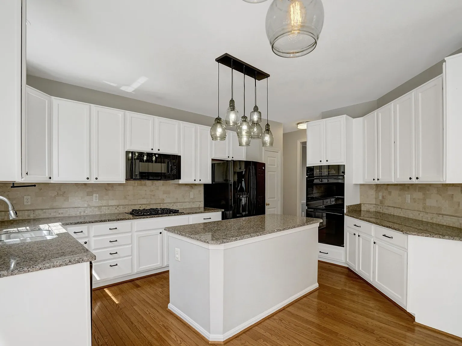 5372 Chieftain Cir - 1 — Photo 2
