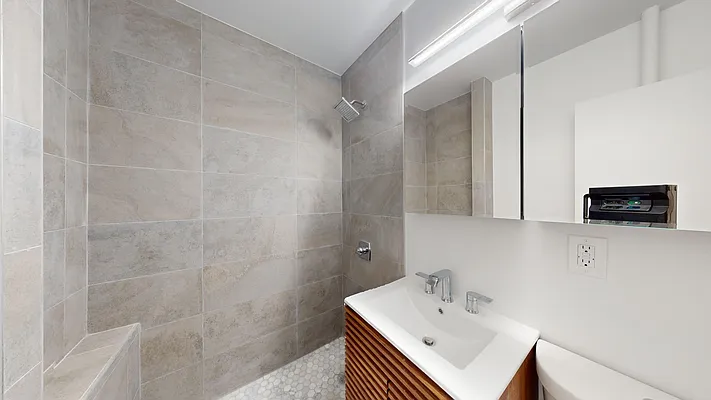 Rented by Bond New York | media 4