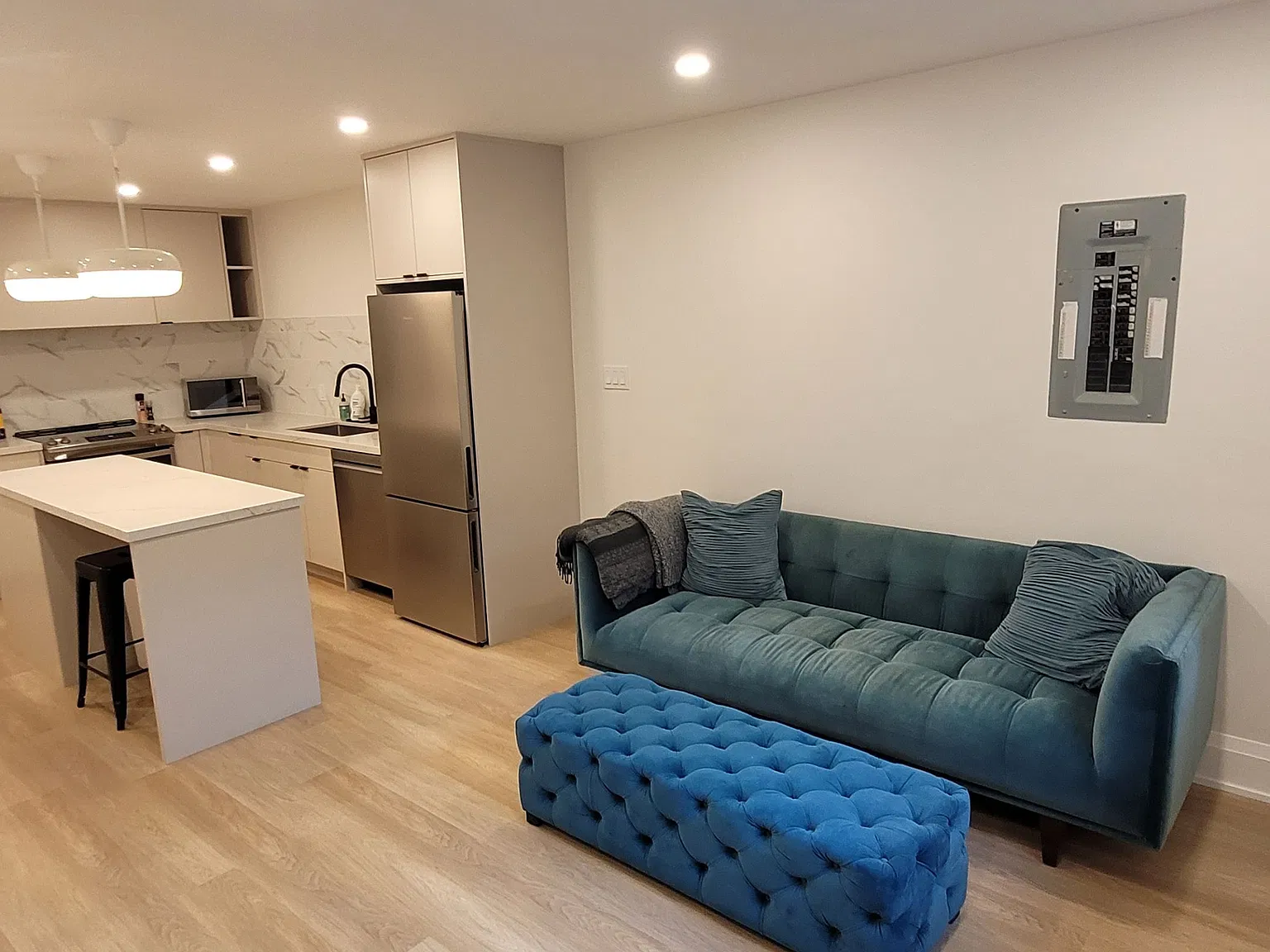 2 bed, $2,799 — Photo 3