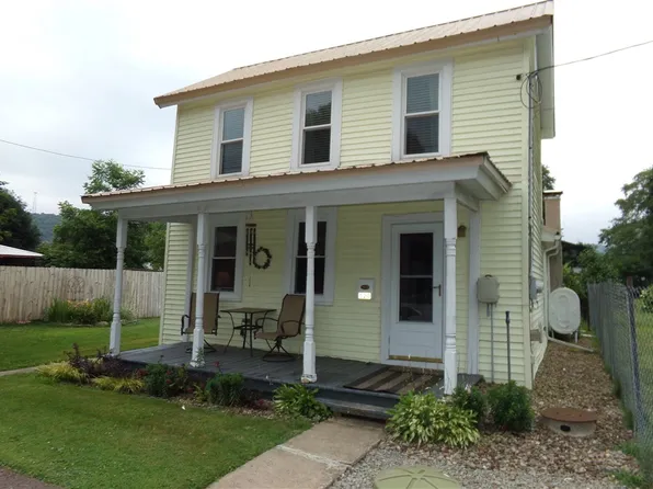 520 Dean St, Confluence, PA 15424