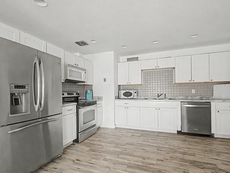 5232 W Mauna Loa Ln — Photo 2