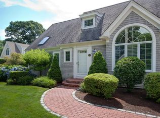 139 W Bay Rd, Osterville, MA 02655