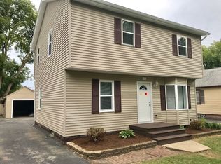 17 Baldwin Ave, Waukegan, IL 60085