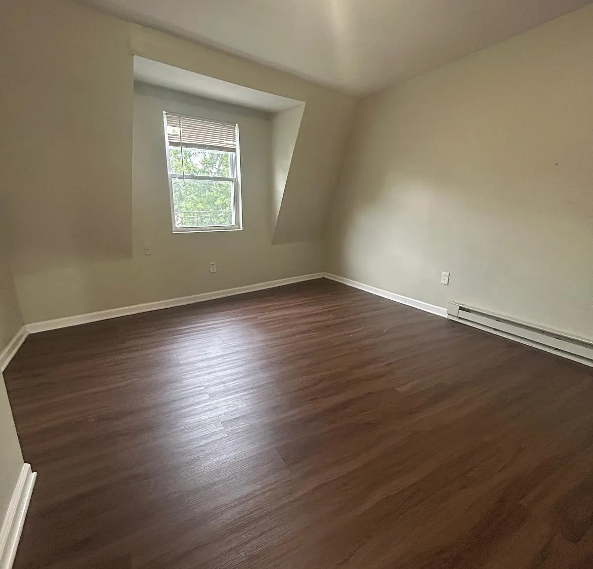 2 bed, $1,950 — Photo 4