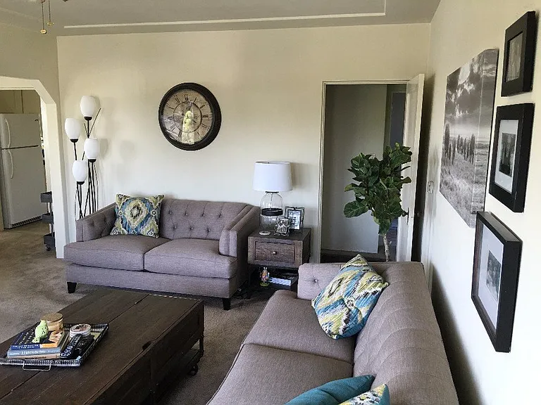 5728 Adelaide Ave — Photo 34