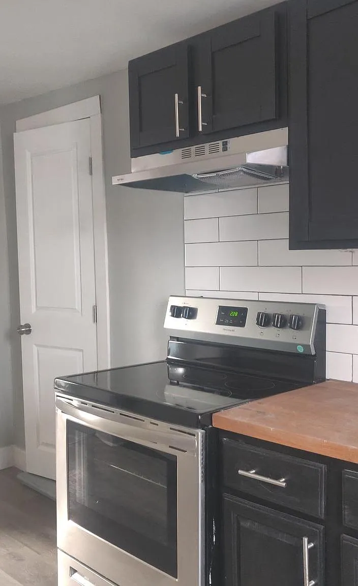 2 bed, 3025 sqft, $1,000 — Photo 3