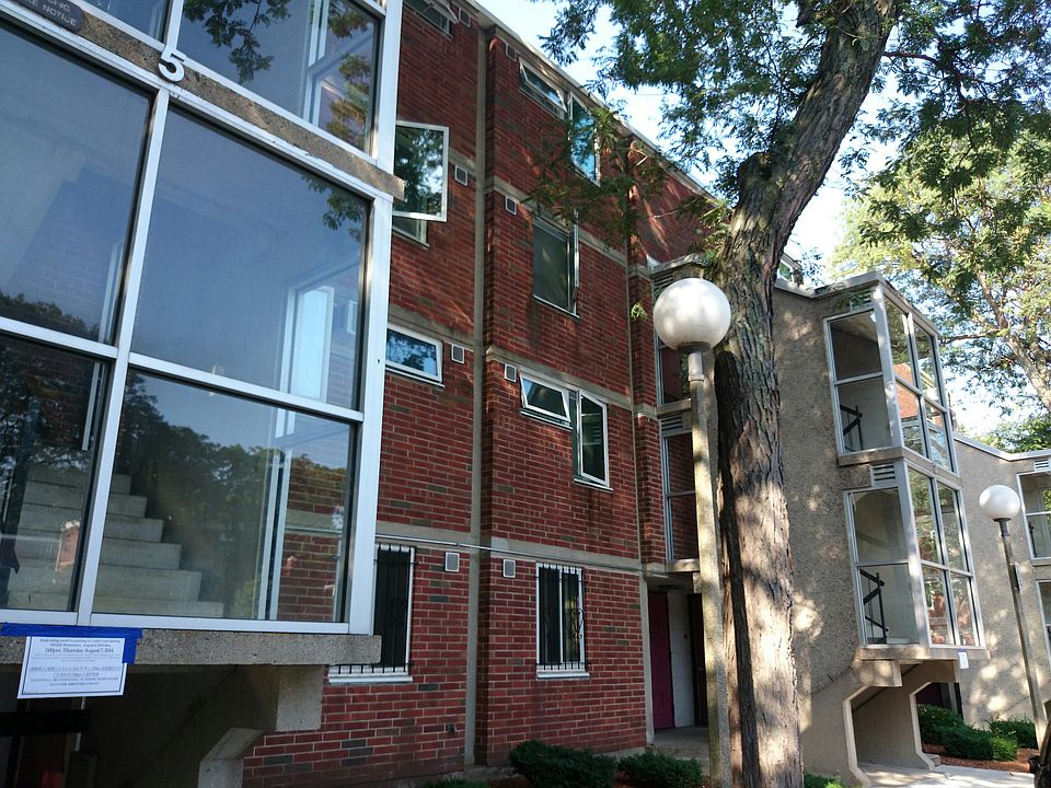 2nd image of 1-23 Castle Ct