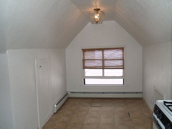 Spacious Dining Area