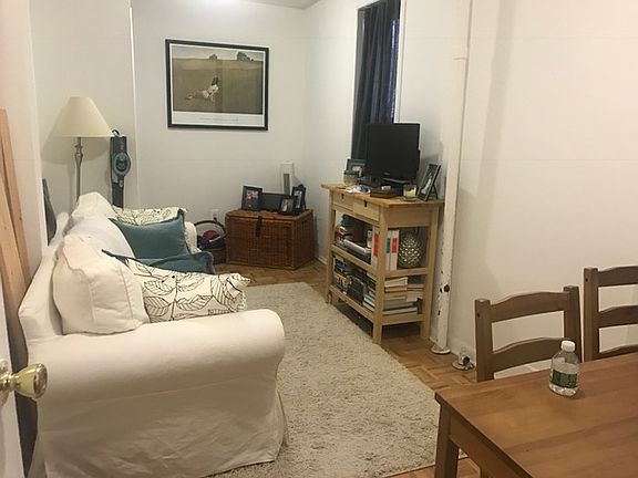 3rd image of 425 E 81st St APT 5FE