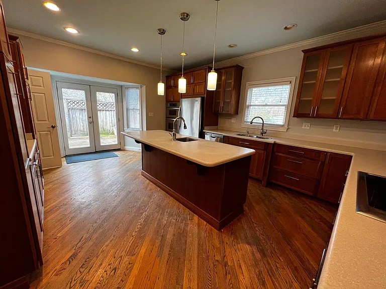 1100 Stowbridge Ln — Photo 17