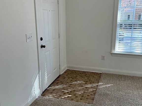 Living room / Entrance