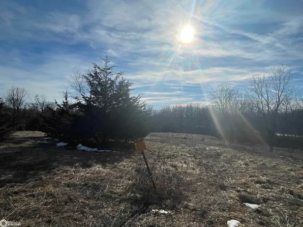 0 Old Farm Rd, Fairfield, IA 52556